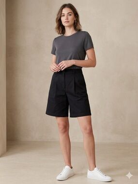 BROOKS BROTHERS BLACK HIGH-RISE PLEATED BERMUDA SHORTS SIZE 8